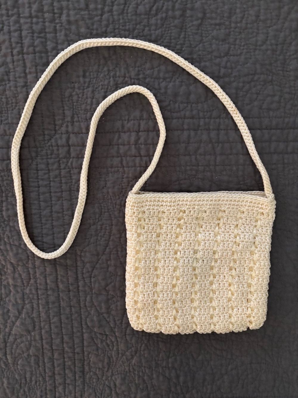 Vintage Shoulder Bag: The SAK - Cream Colored Small Crocheted Bag